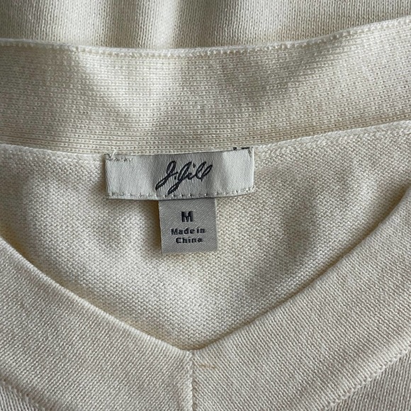 J .JILL | SWEATER SIZE MEDIUM CREAM LONG SLEEVES V-NECK - Picture 7 of 9